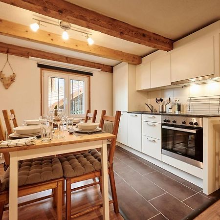 Lakeside Tiny House Brienz Бриенц Екстериор снимка