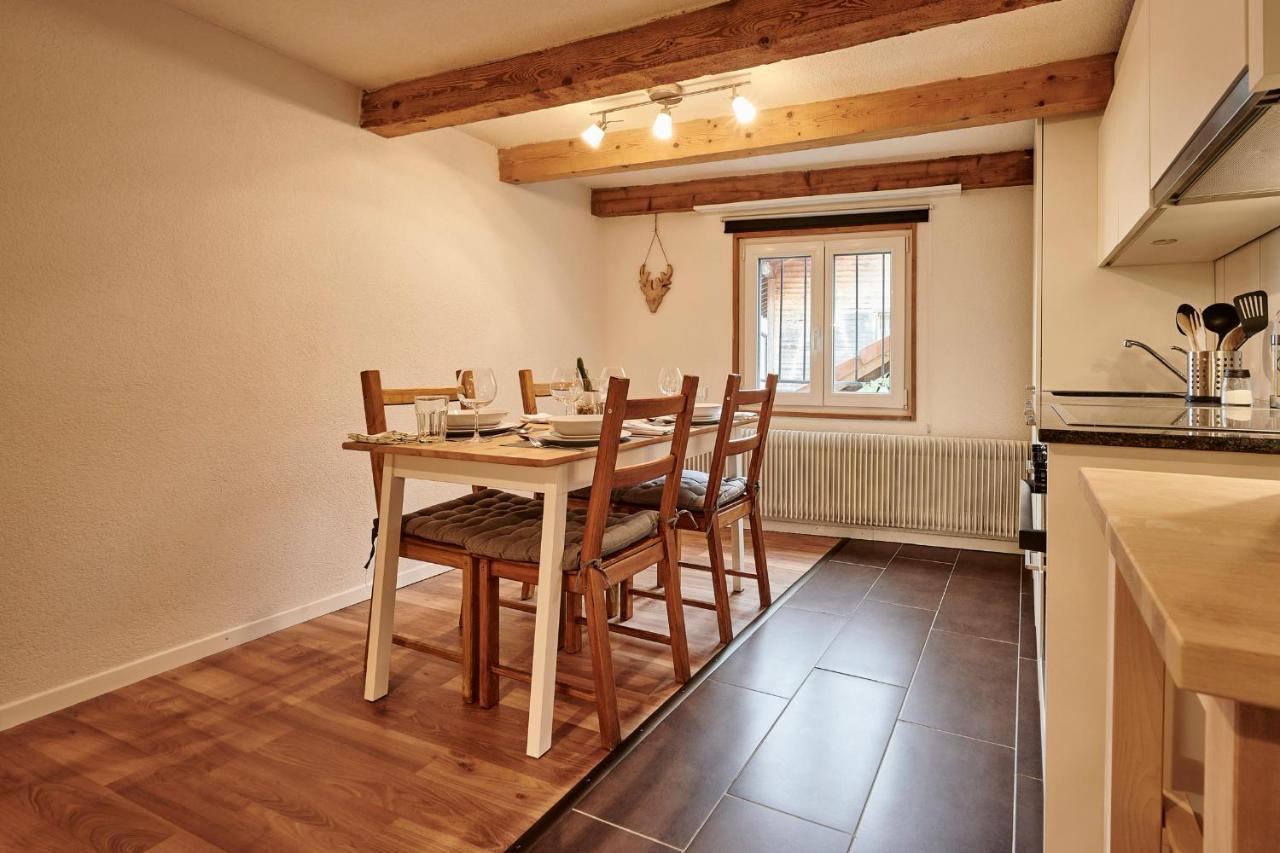 Lakeside Tiny House Brienz Бриенц Екстериор снимка